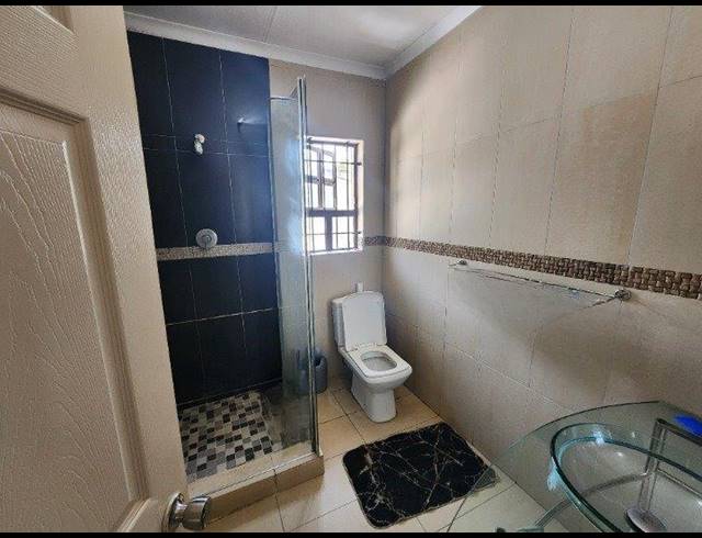 7 BEDROOM SECTIONAL TITLE FOR SALE IN MUSGRAVE